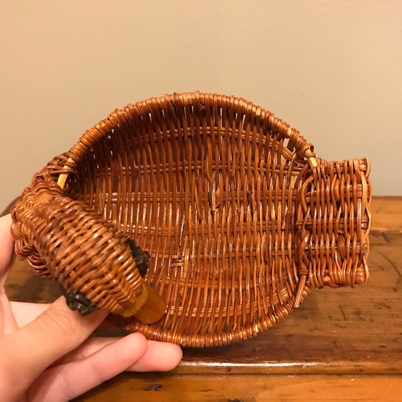 Vintage wicker/rattan set of nesting duck baskets - Picture 16 of 16